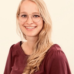 Oosterhoff, Janita